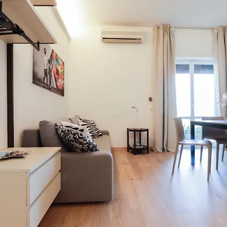 Apartman Con Terrazza Fronte Mare