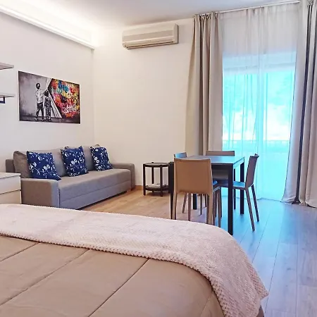 Apartment Con Terrazza Fronte Mare
