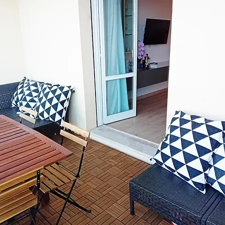 Con Terrazza Fronte Mare *