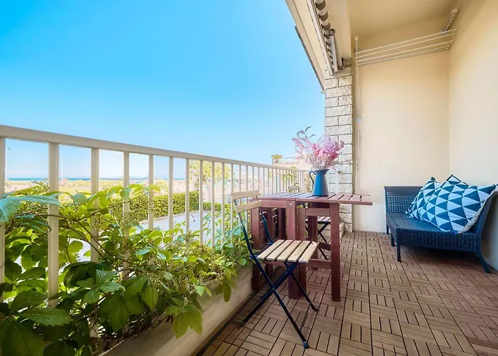 Con Terrazza Fronte Mare Lägenhet