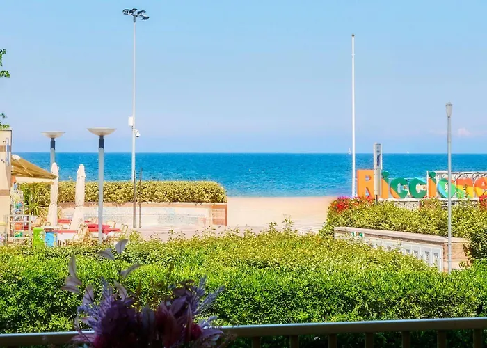 Con Terrazza Fronte Mare *