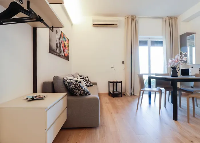 Lägenhet Con Terrazza Fronte Mare